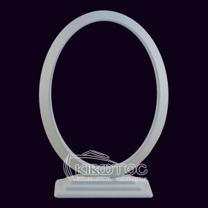 Κορνίζα για Μνήμα Αλουμινίου Λευκή Οβάλ με Βάση Οικονομική